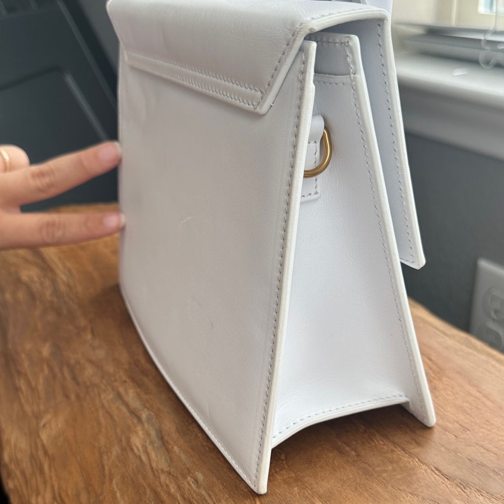 Jacquemus Elegant White Mini Bag - Picture 8 of 17
